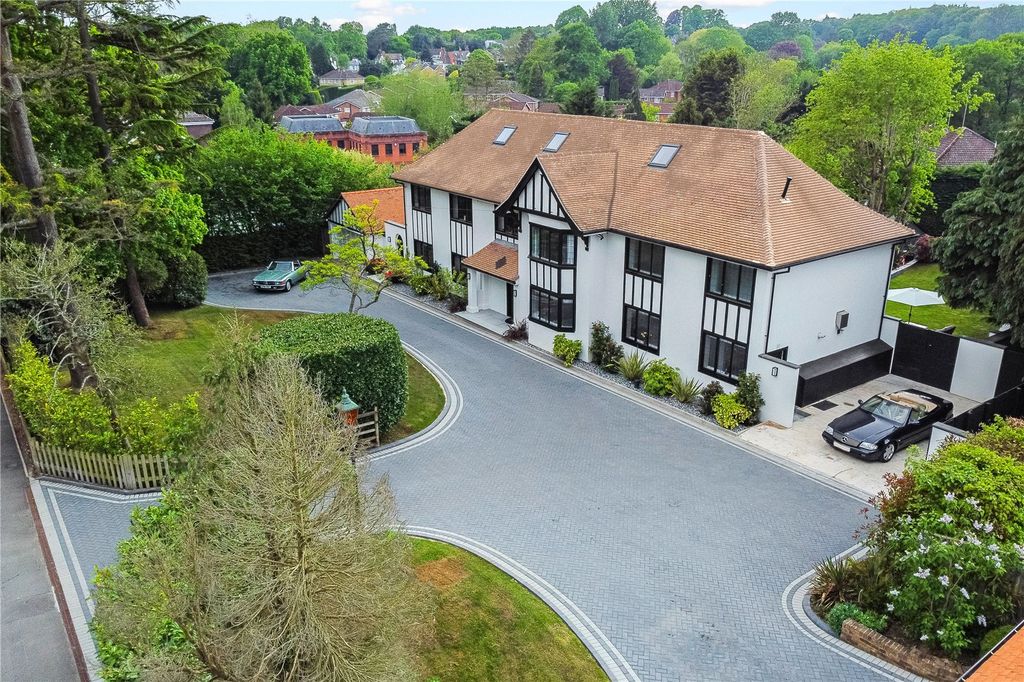 Property photo 2 of 21 Front Elevation