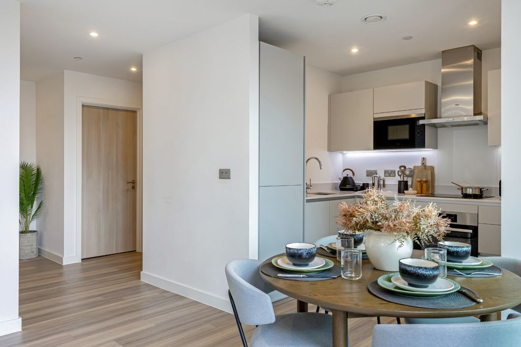 Property photo 3 of 15 Dining