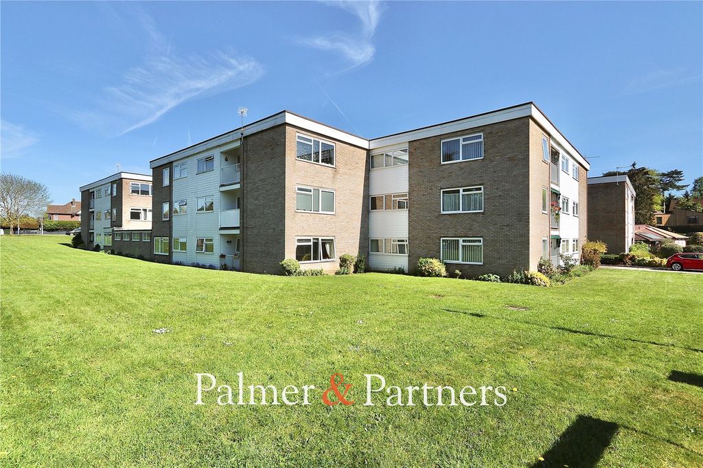 Property photo 1 of 17 Picture No. 02