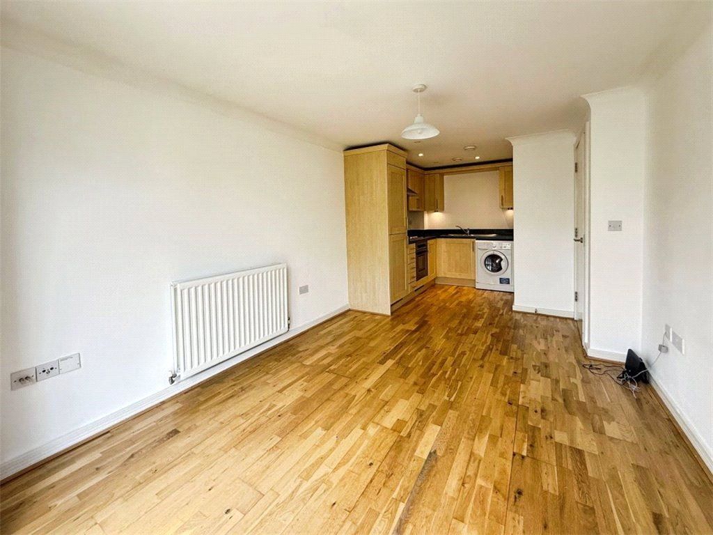 Property photo 2 of 8 Reception/Kitchen