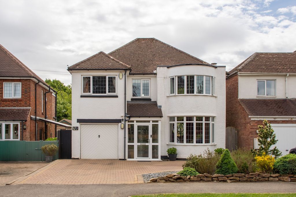 Property photo 1 of 32