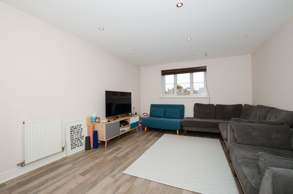 Property photo 2 of 9 Dsc_7552