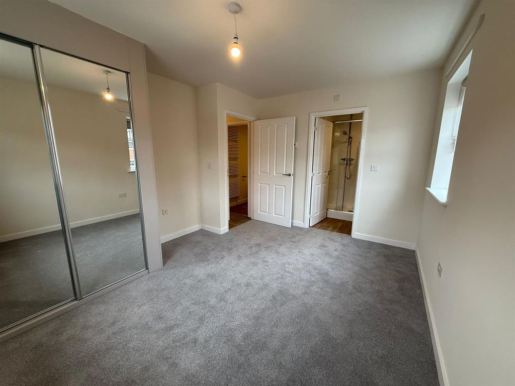 Property photo 2 of 15 1c330F6B-Ccab-4Dd4-A42A-A8E13965d1B7.Jpg