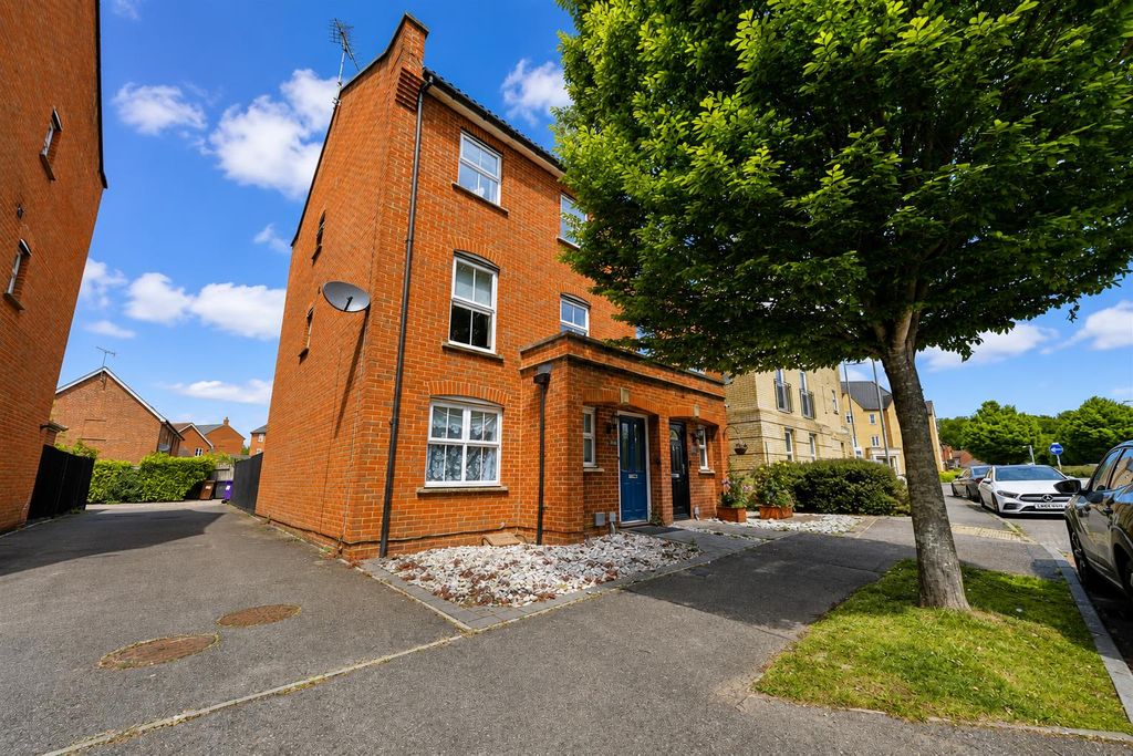 Property photo 1 of 23 Front Shot - Mendip Way.Png