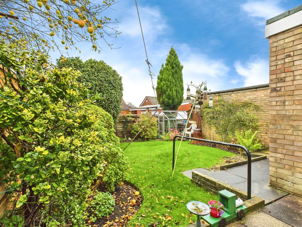 Property photo 2 of 20