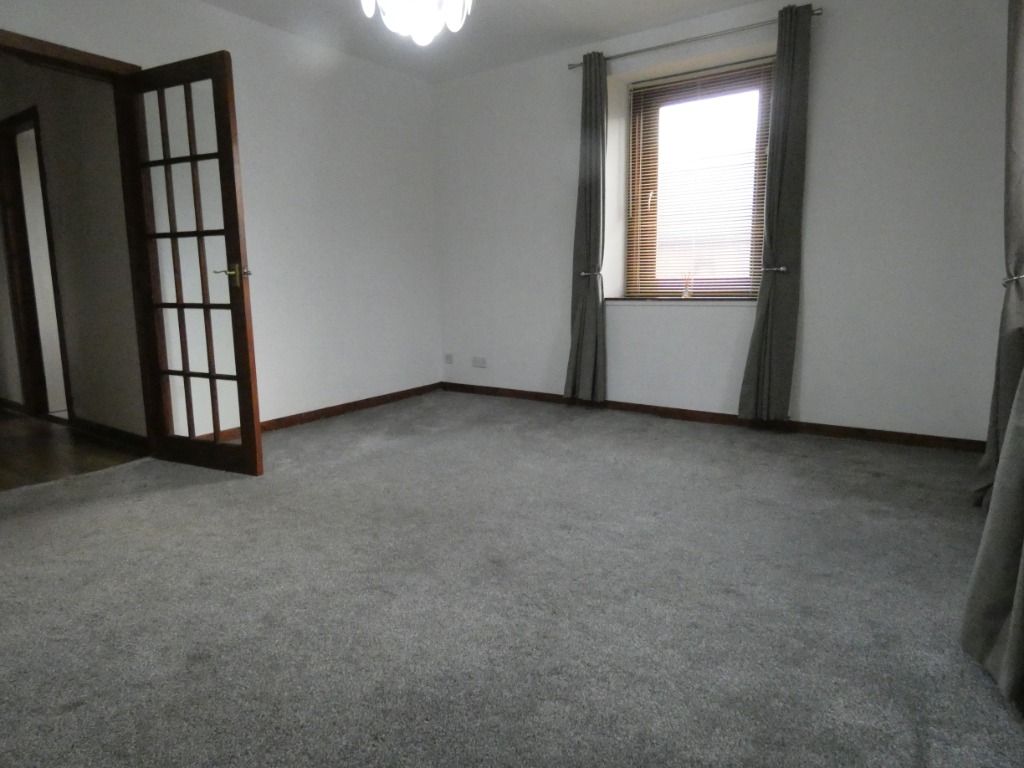 Property photo 3 of 11 Photo 3