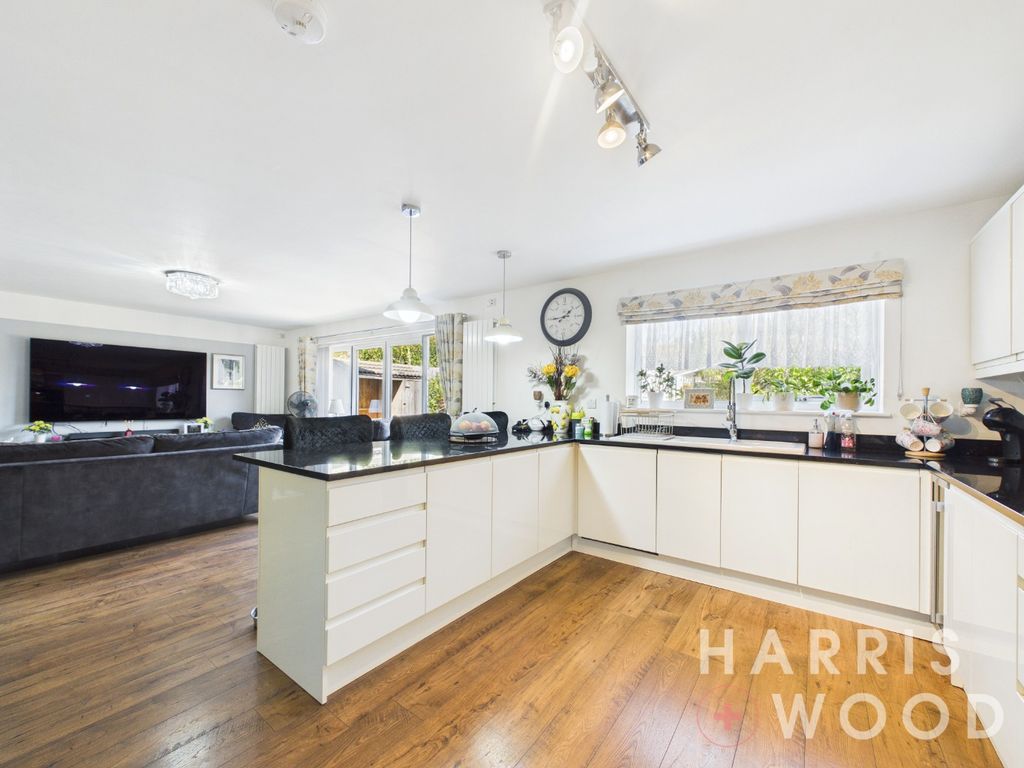 Property photo 3 of 28 5387373
