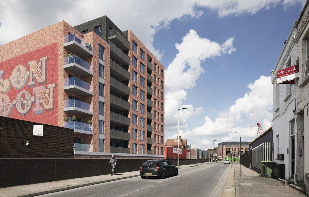 Property photo 3 of 14