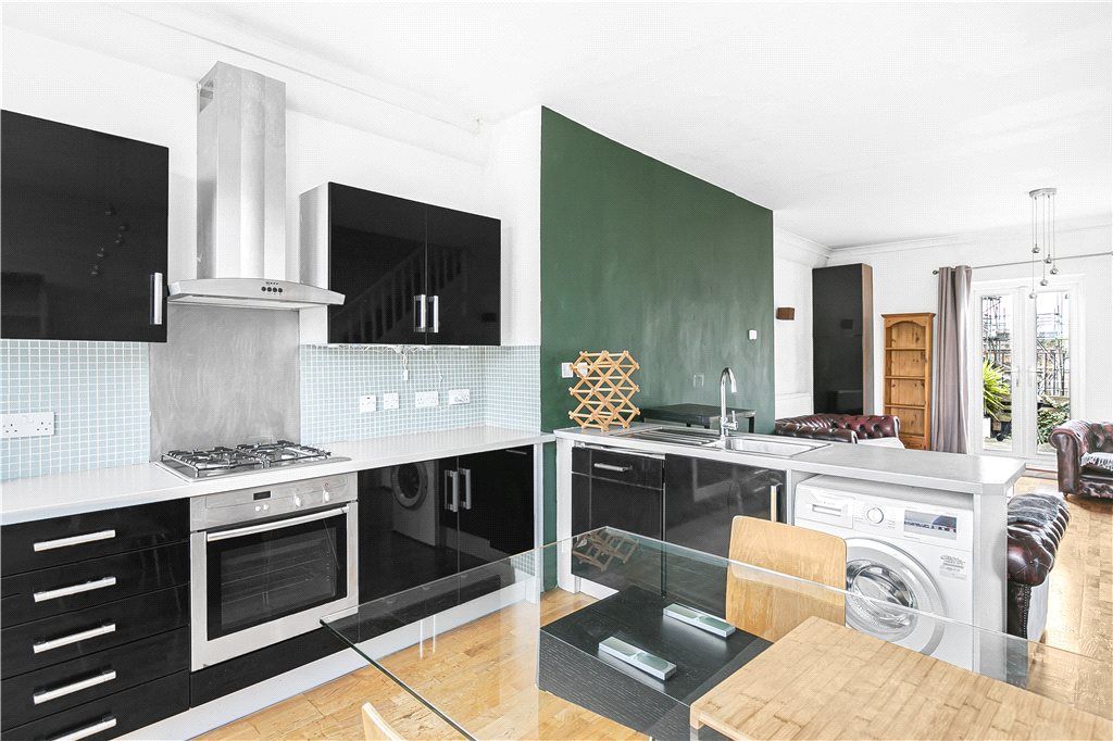 Property photo 2 of 20 Kitchen