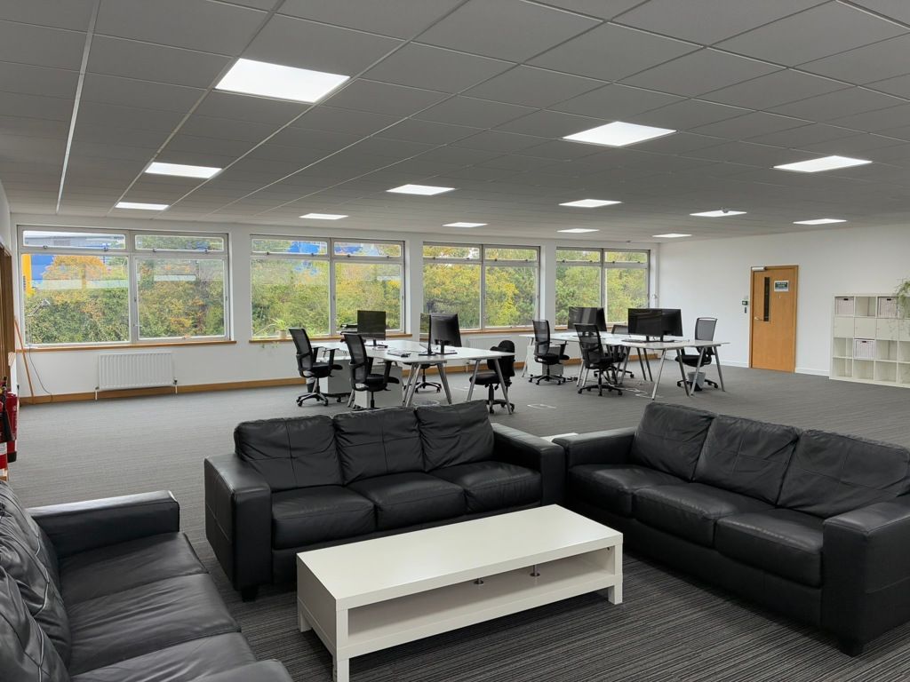 Property photo 3 of 6 Photo 12