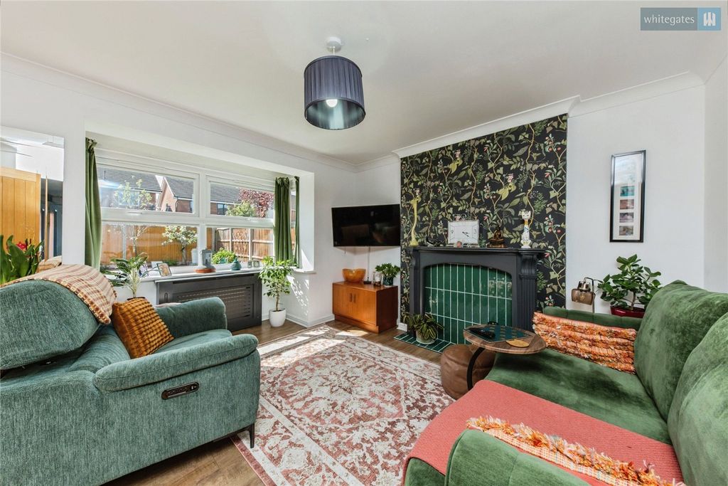 Property photo 2 of 16 Picture No. 11