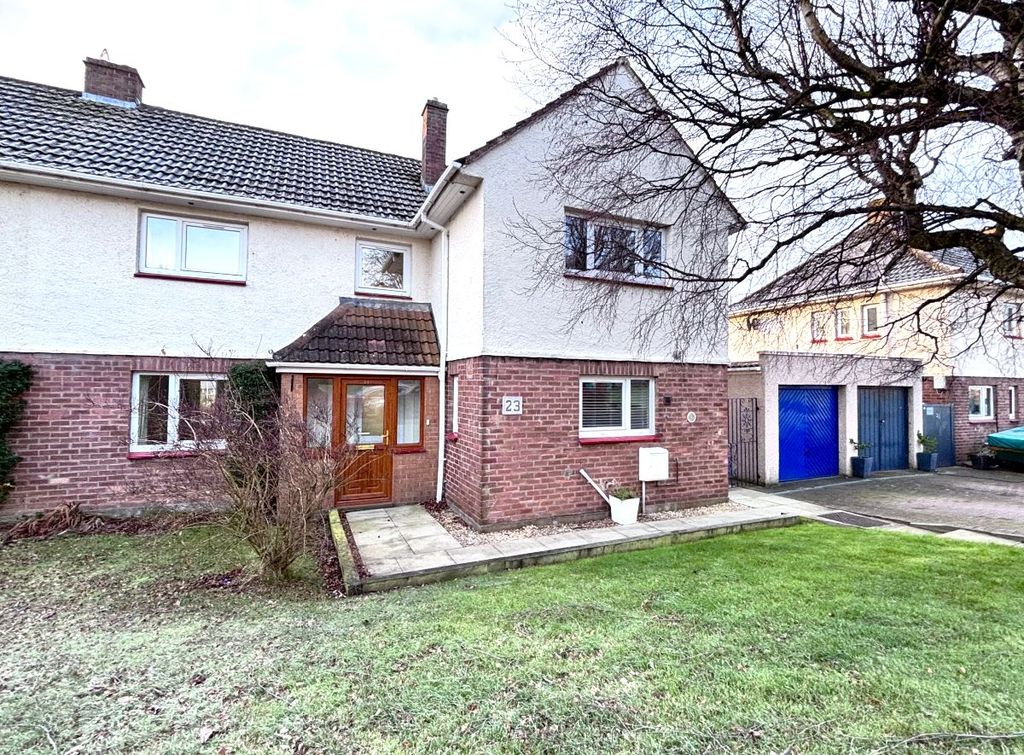 Property photo 1 of 28