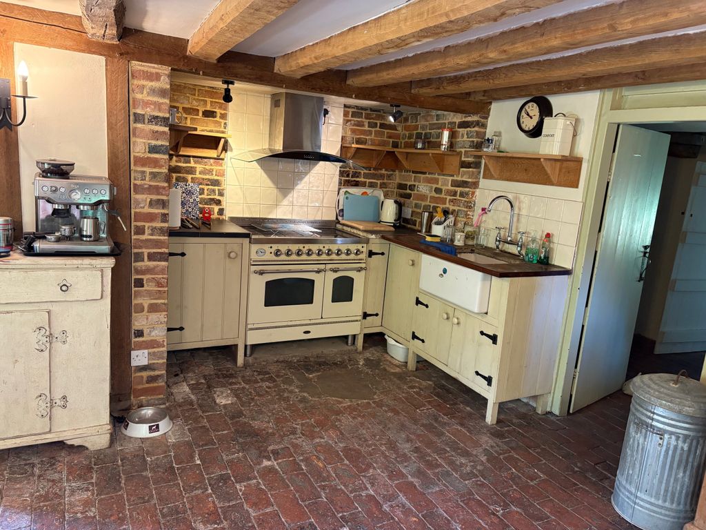 Property photo 2 of 14