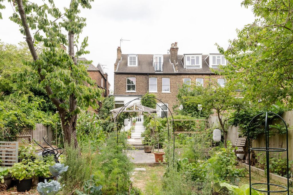 Property photo 3 of 30