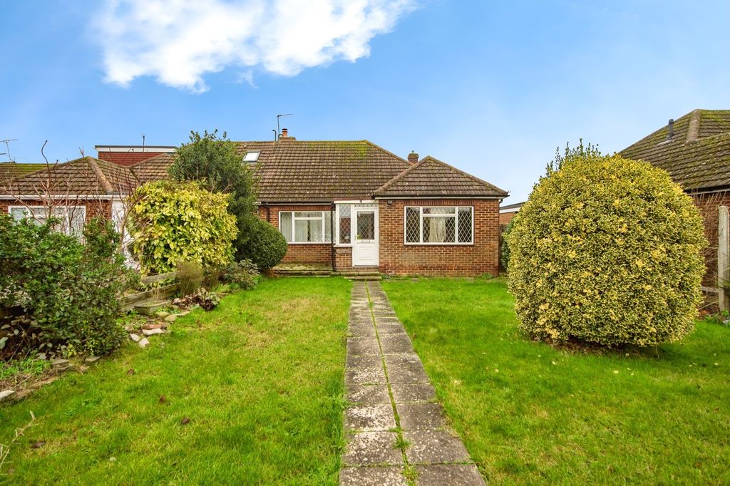 Property photo 2 of 20 Front