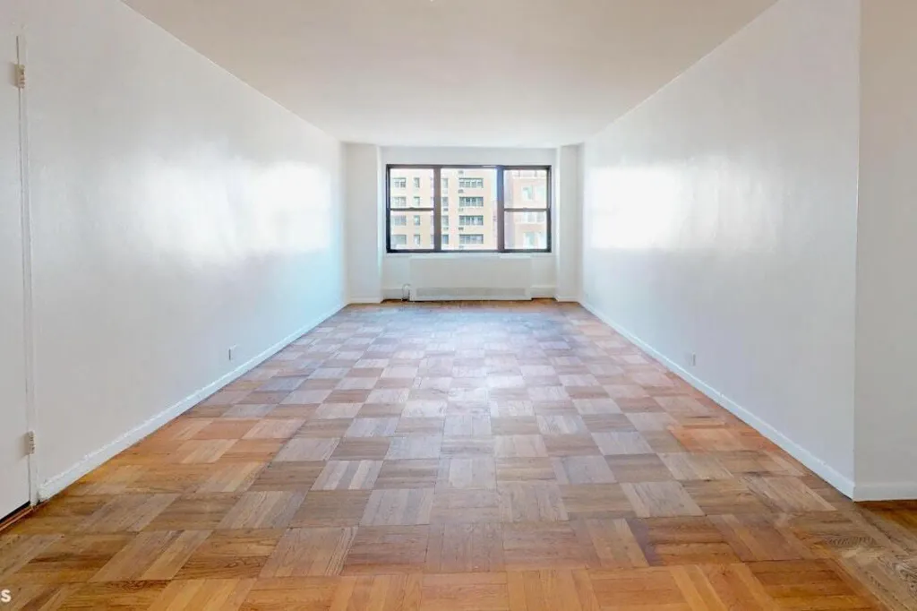 Property photo 3 of 17 <Alttext/>