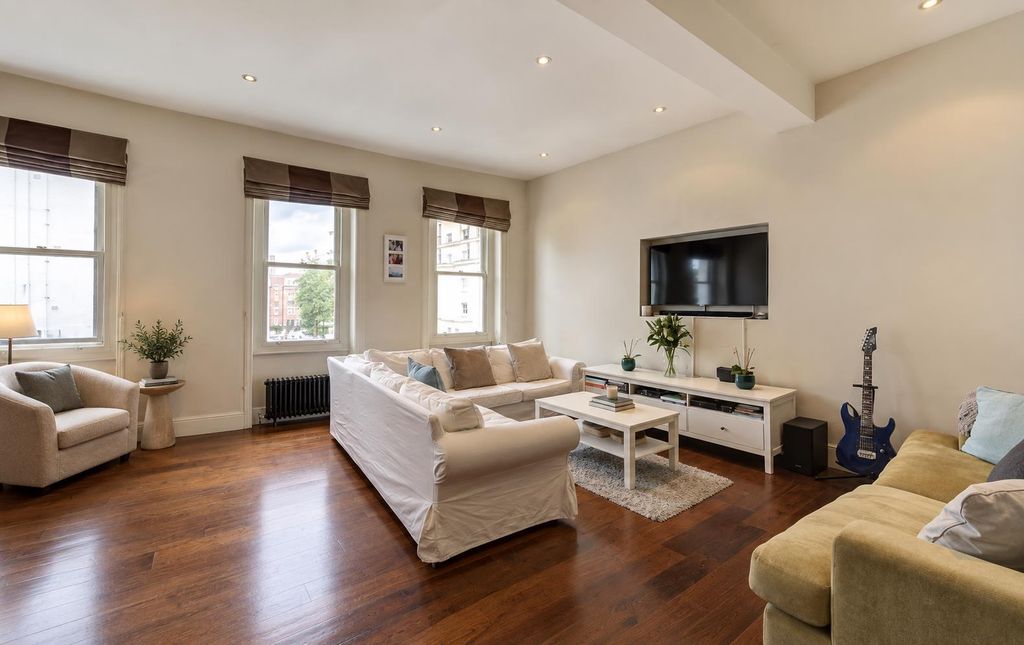 Property photo 1 of 6 1