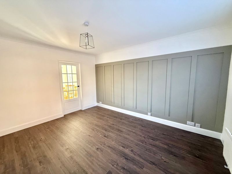 Property photo 3 of 11 Photo 10