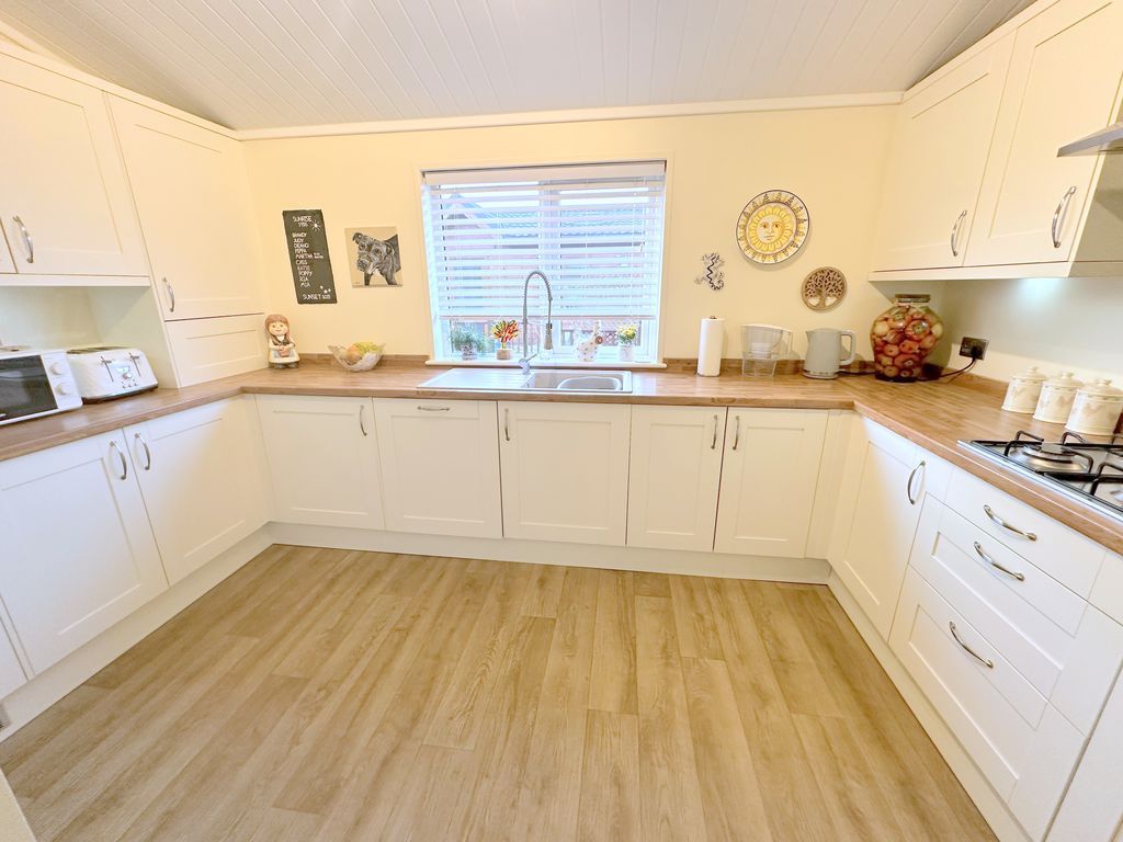 Property photo 2 of 16 Homestead