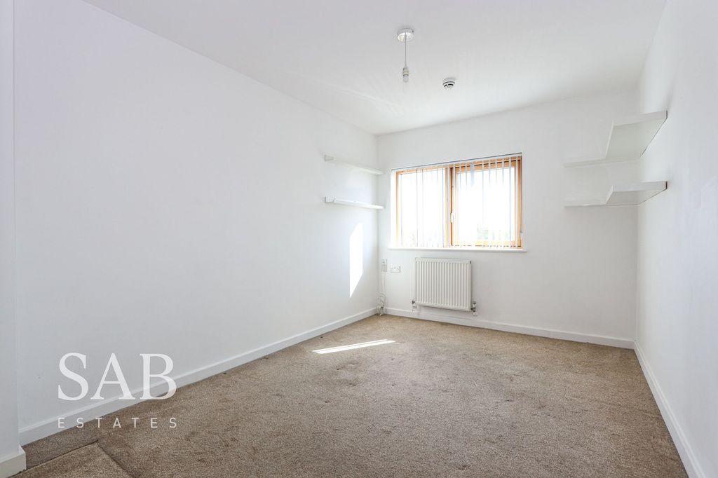 Property photo 3 of 5