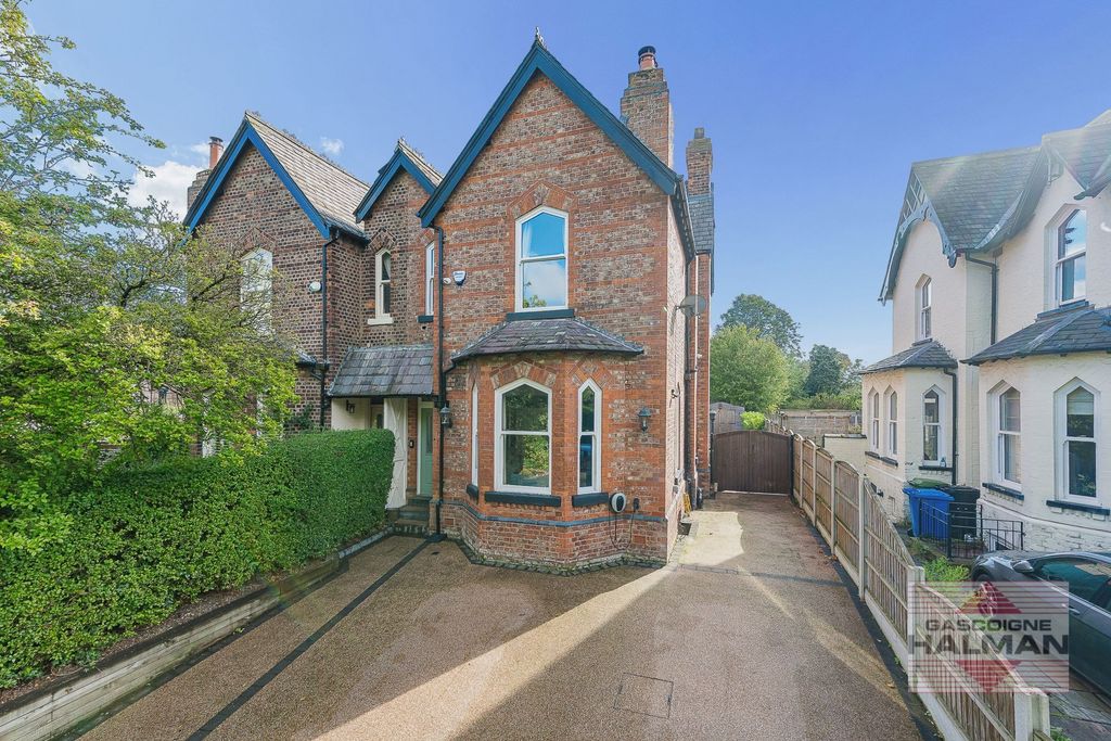 Property photo 1 of 36