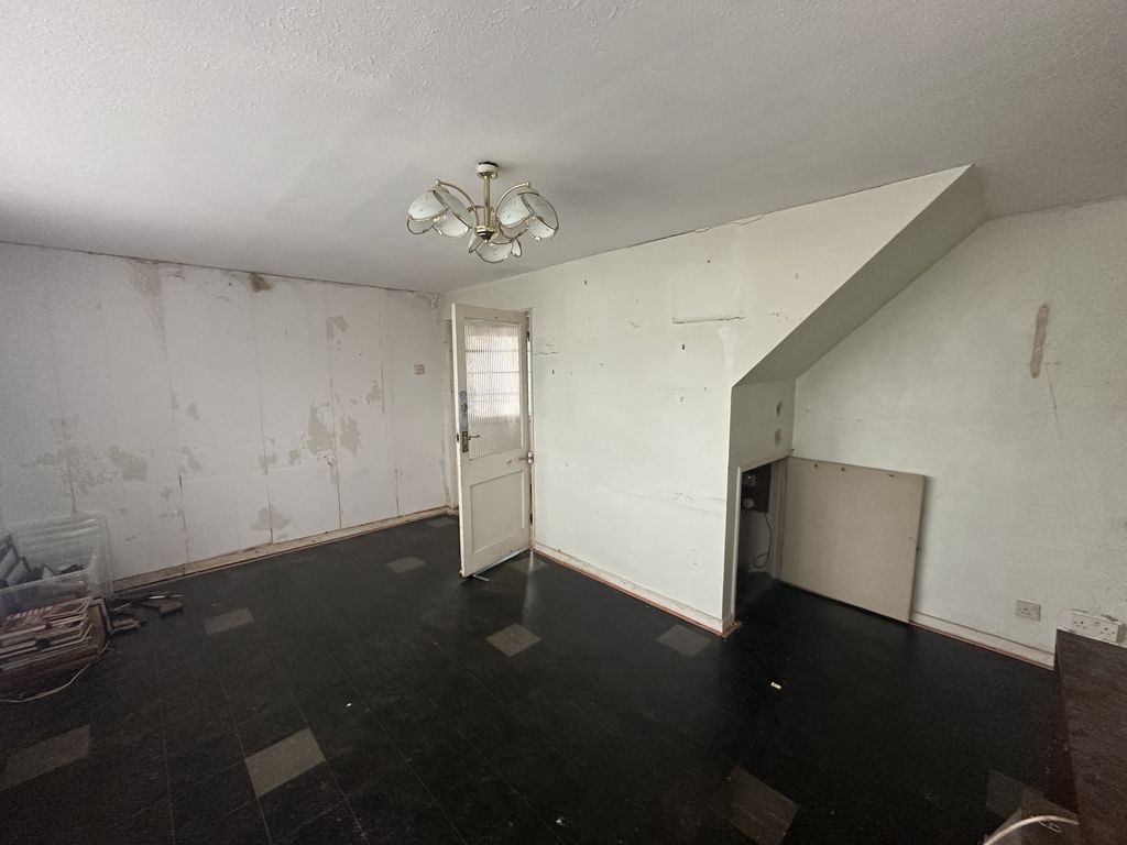 Property photo 3 of 12 Img_0245.Jpg