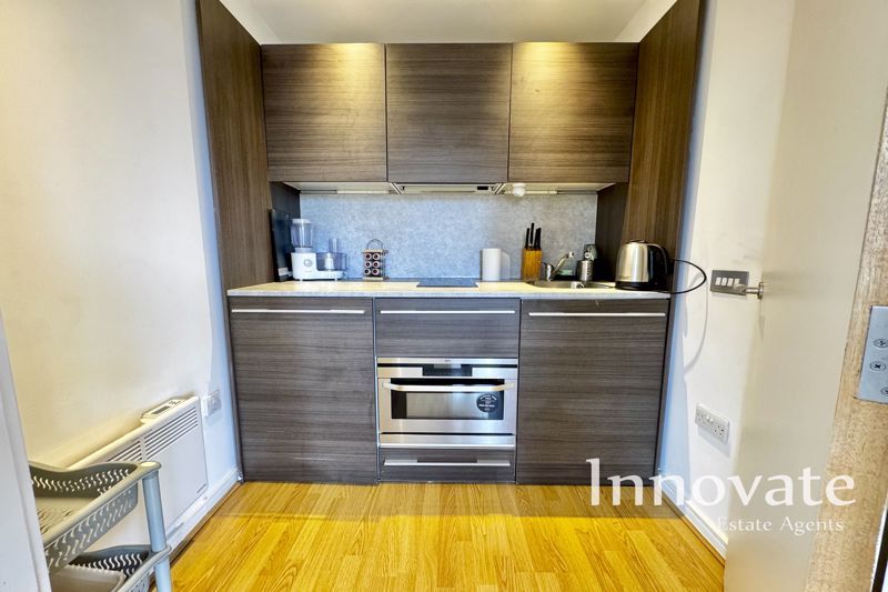 Property photo 3 of 12 Photo 8