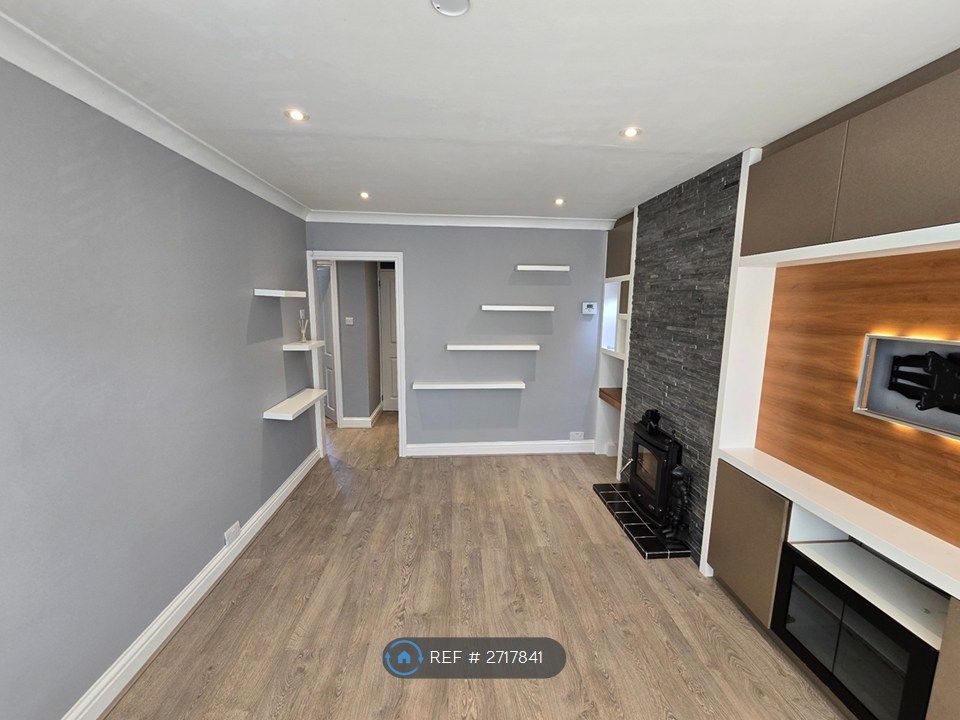 Property photo 3 of 29