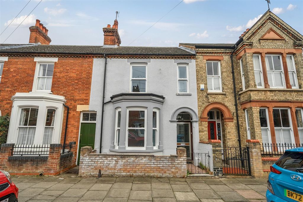 Property photo 1 of 13 1364177-1-68Ecf6536985B.Jpg