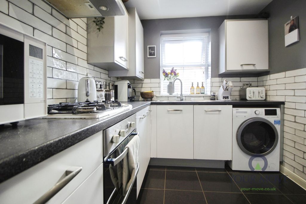 Property photo 3 of 14 Pbox-Img.Jpg