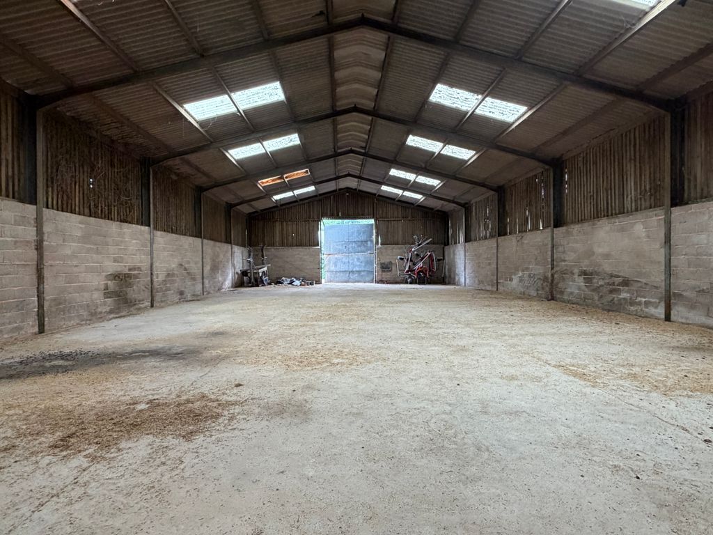 Property photo 3 of 4