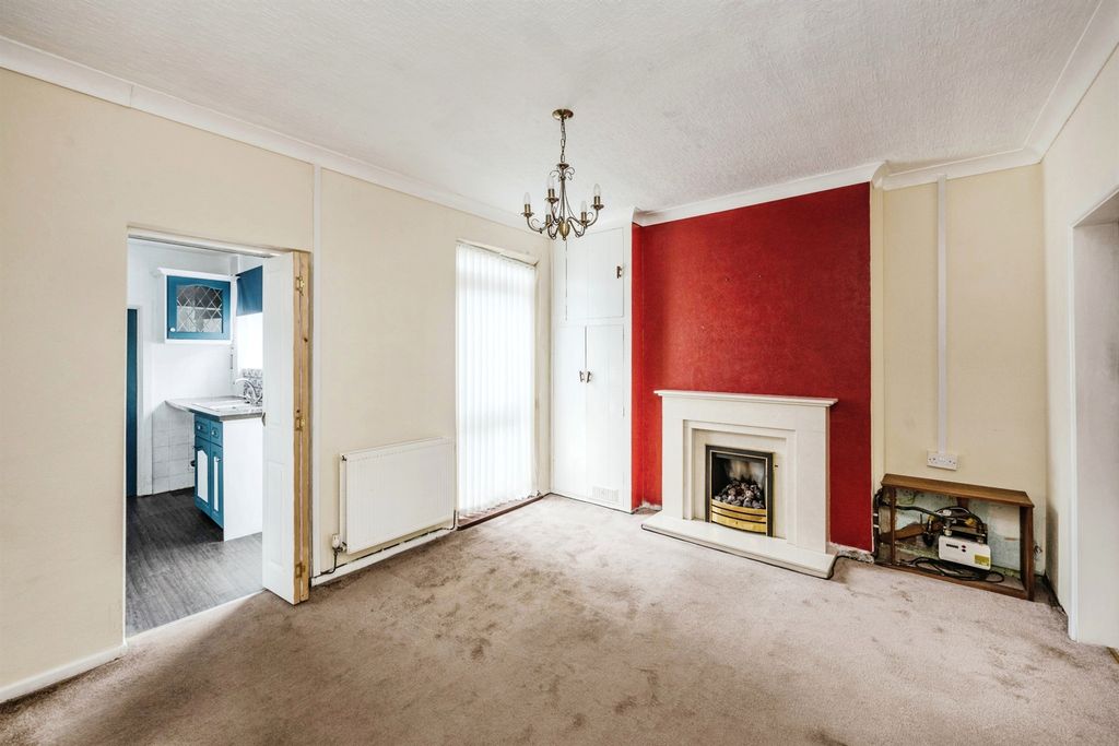 Property photo 2 of 15