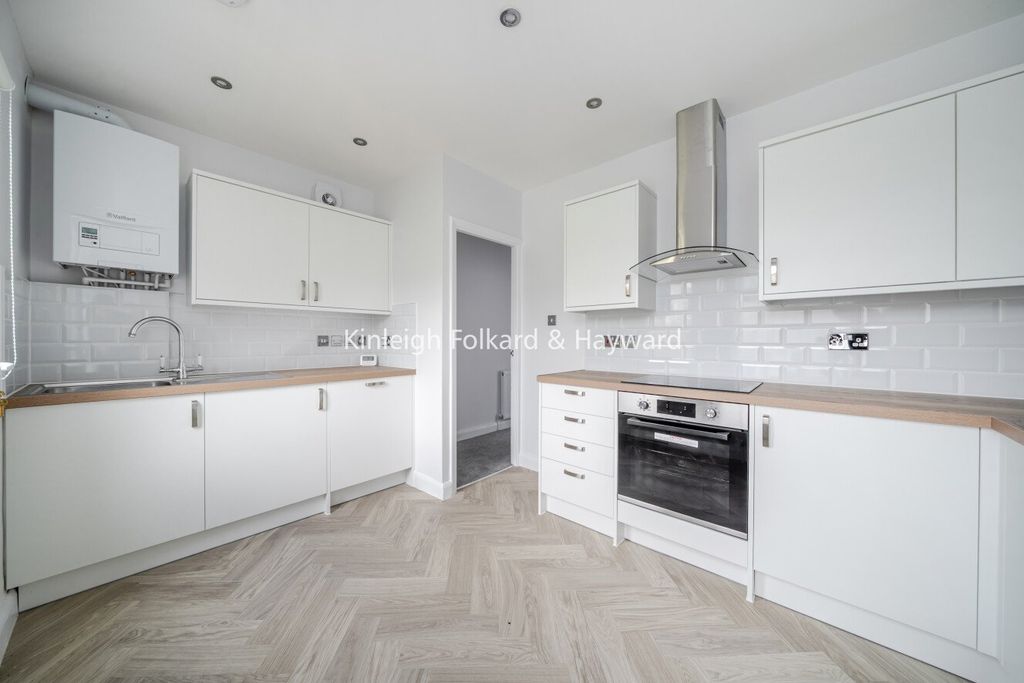 Property photo 1 of 14 Kitchen