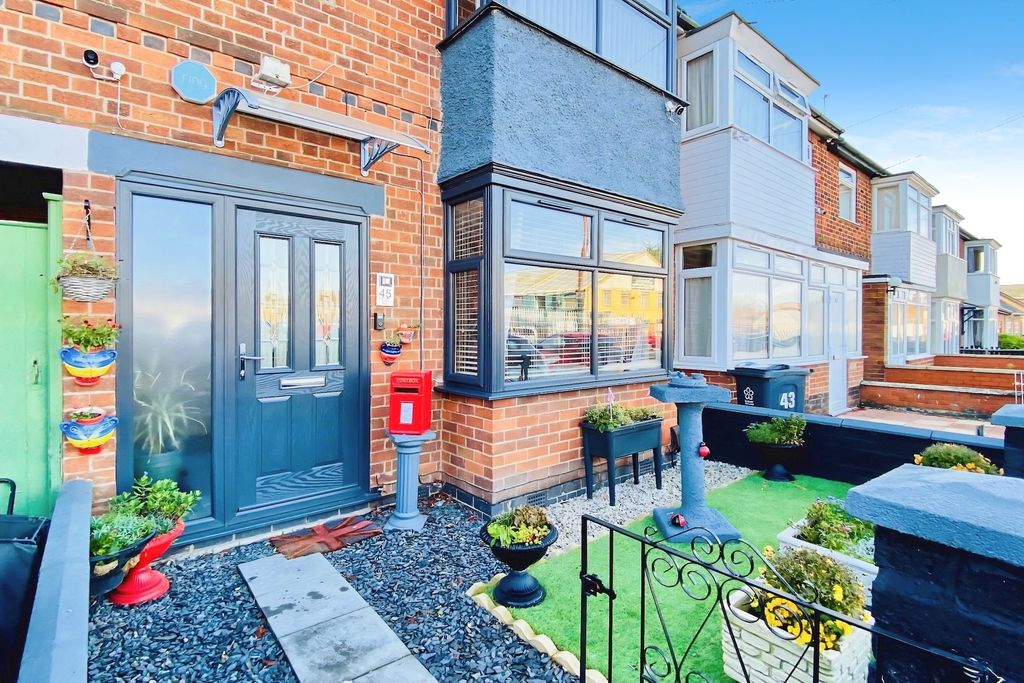 Property photo 3 of 16