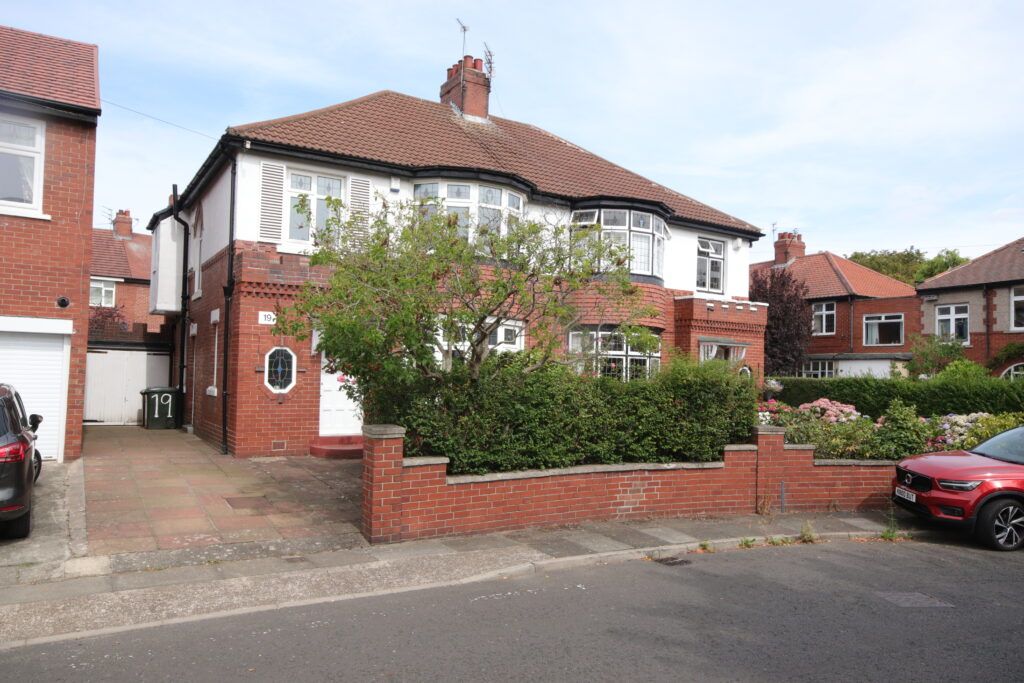 Property photo 1 of 26
