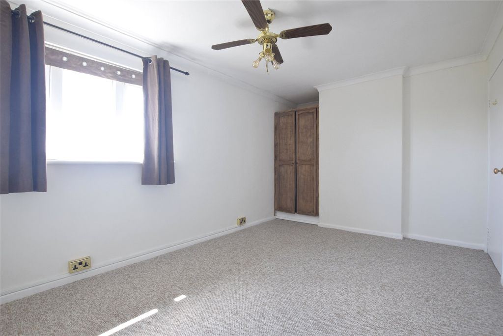 Property photo 2 of 13 Bedroom 1