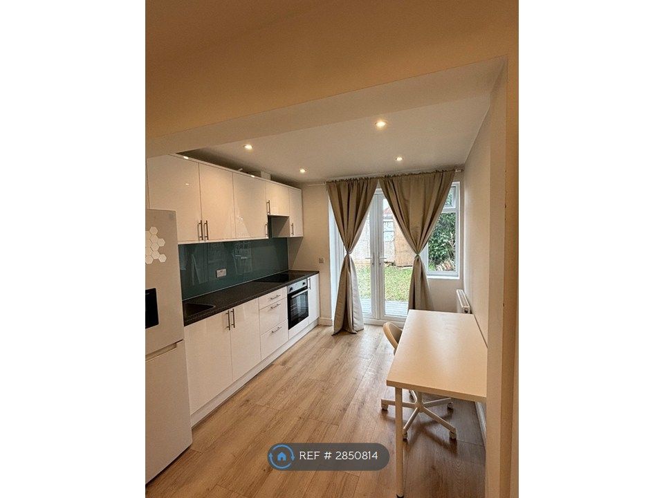 Property photo 1 of 4