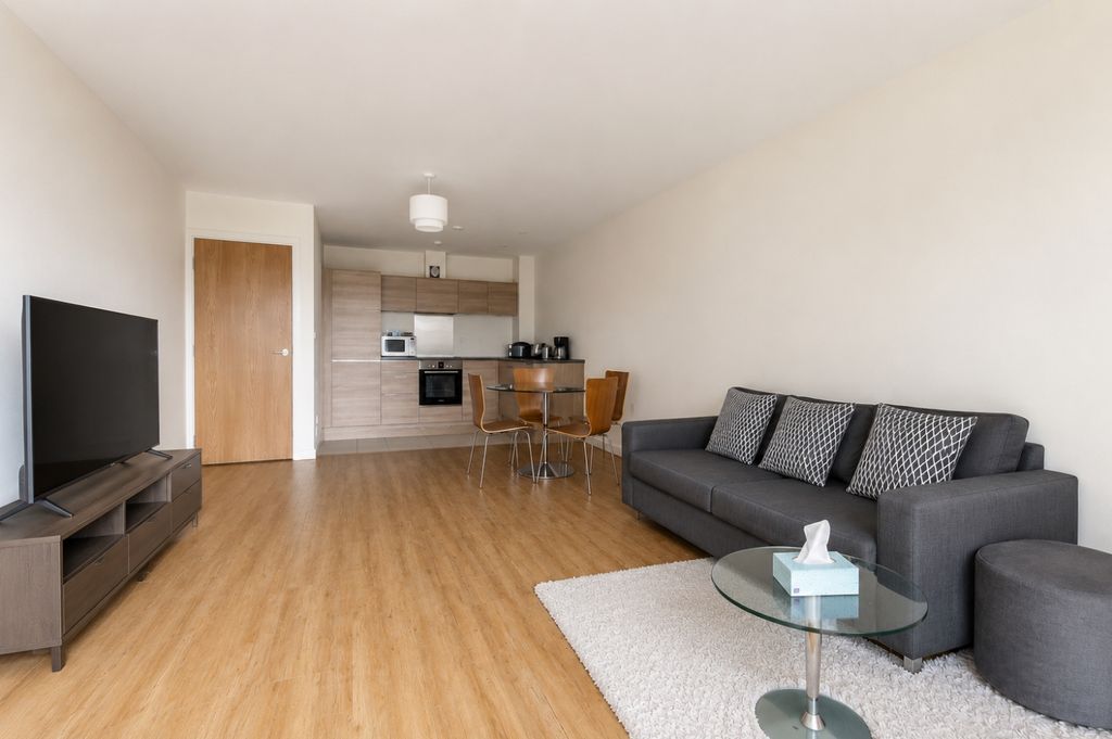 Property photo 1 of 5 705Bd830-005B-4789-8Fd5-30555B4996F6