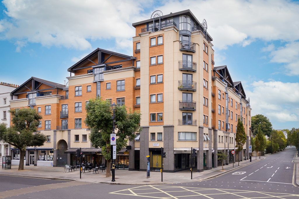 Property photo 2 of 10