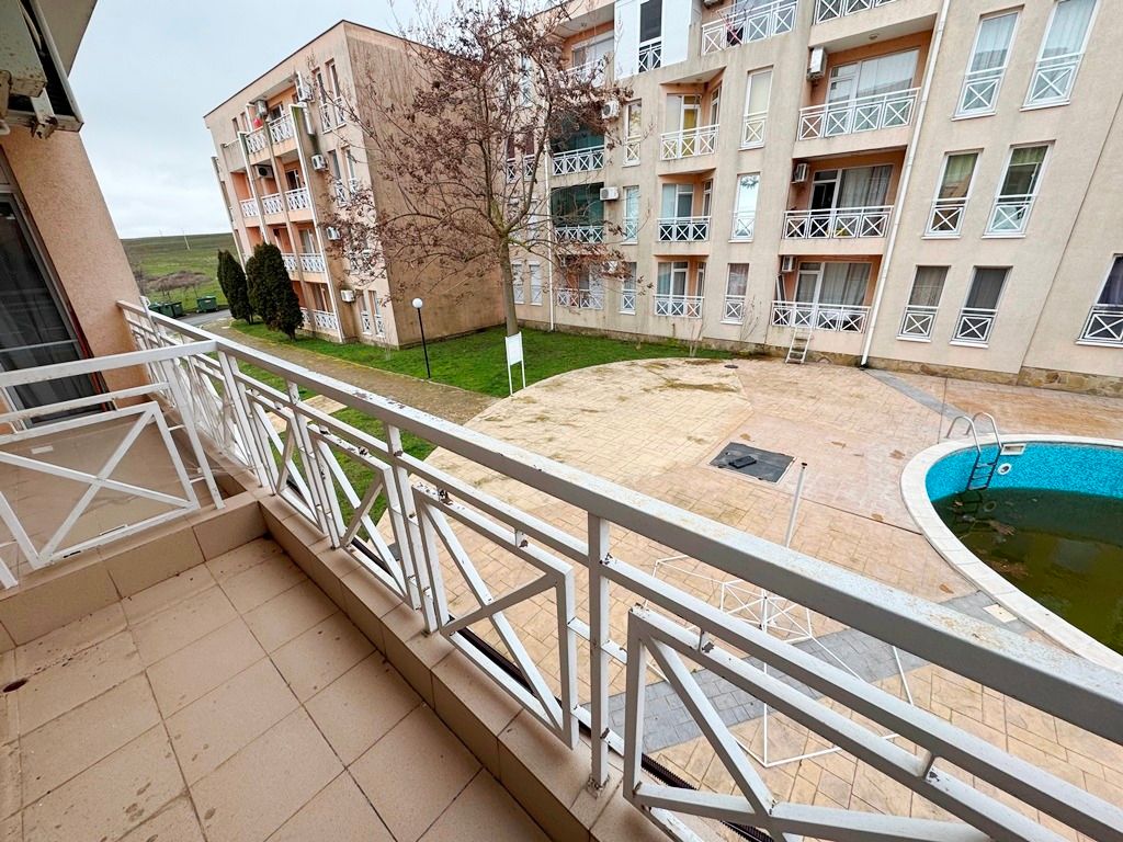 Property photo 3 of 28