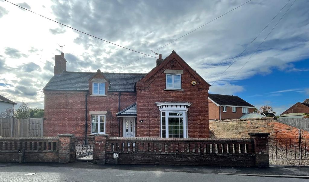 Property photo 1 of 20