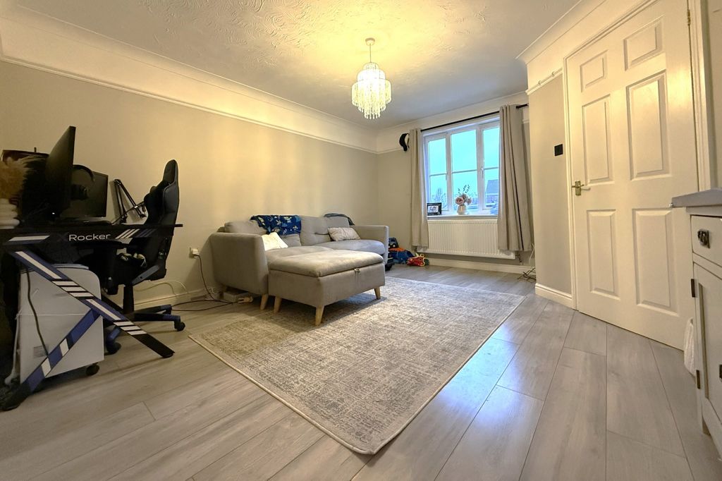 Property photo 3 of 15 Gallery