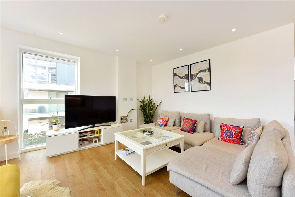 Property photo 3 of 12 Picture No. 10