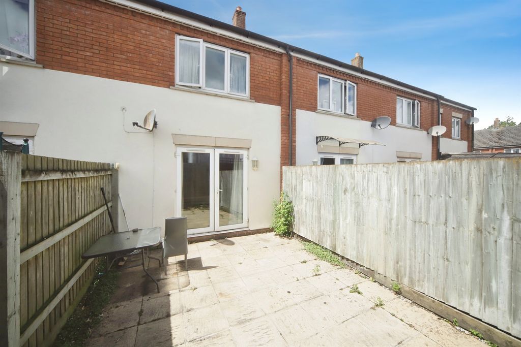 Property photo 3 of 15