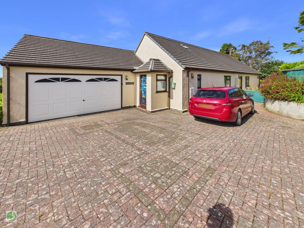 Property photo 1 of 25