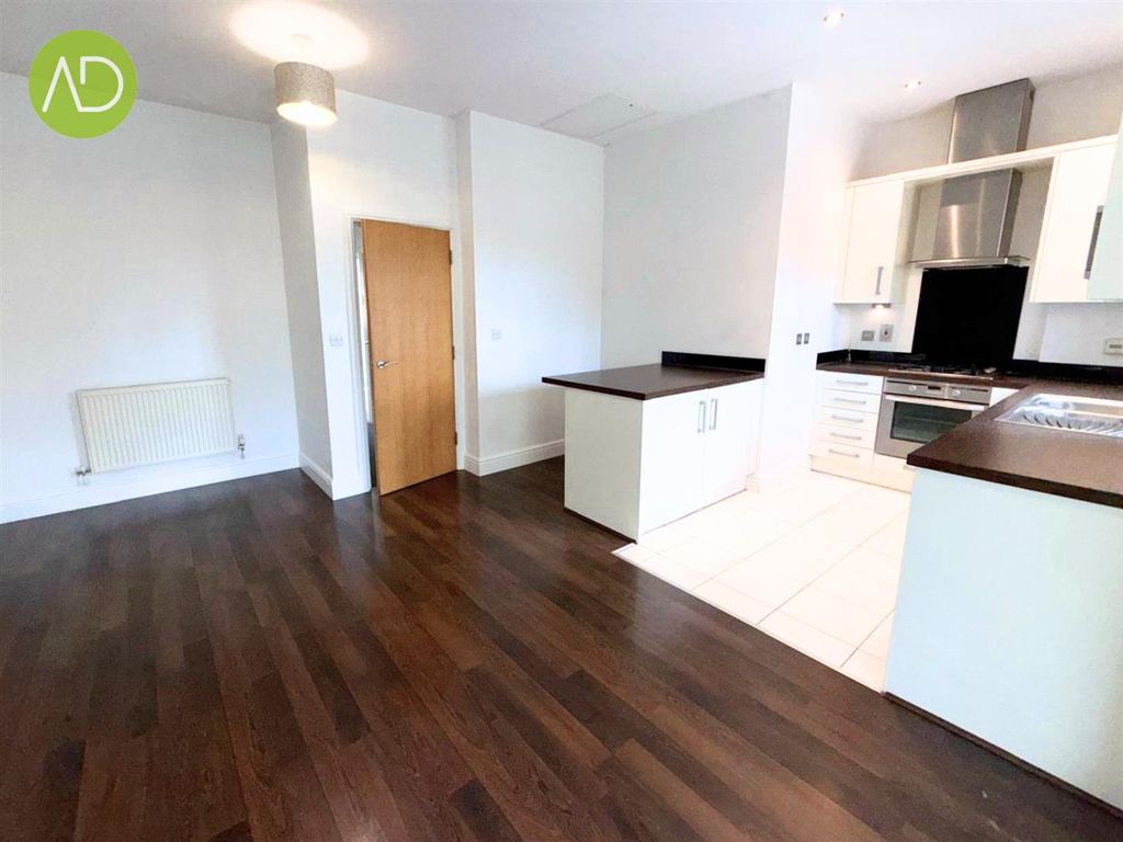 Property photo 3 of 8 13.Jpg