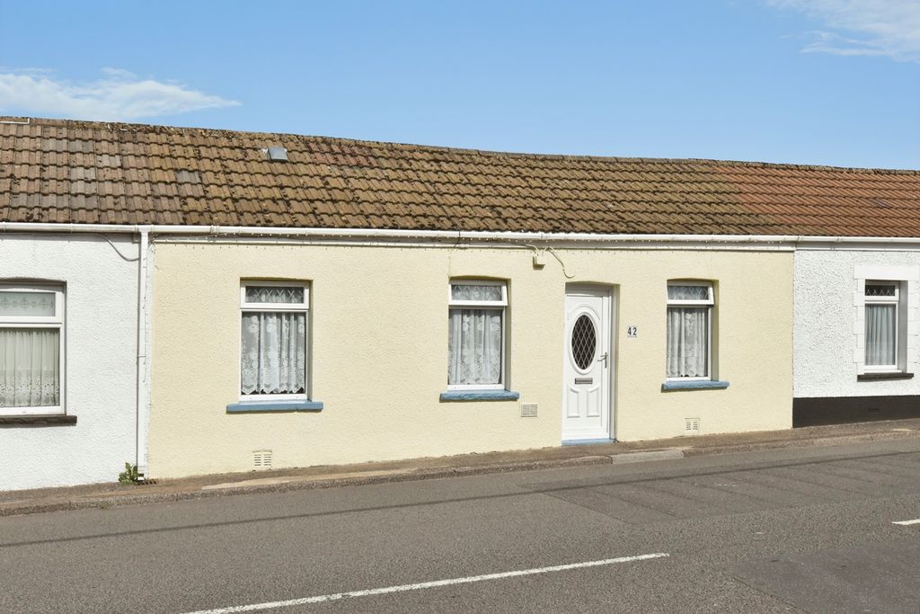 Property photo 1 of 16 Pbox-Img.Jpg