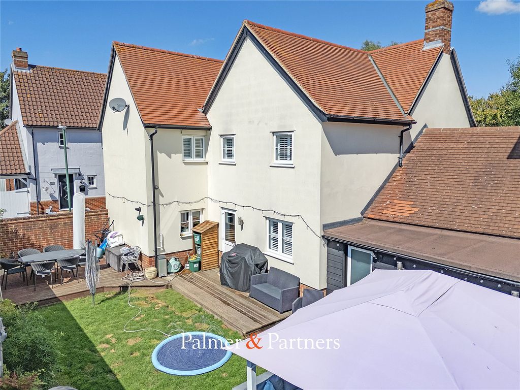 Property photo 1 of 32 Picture No. 12