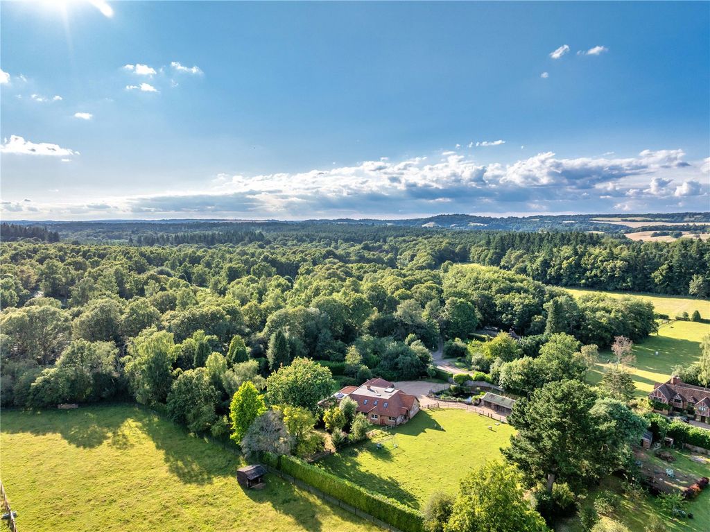 Property photo 1 of 33 House. Partnership