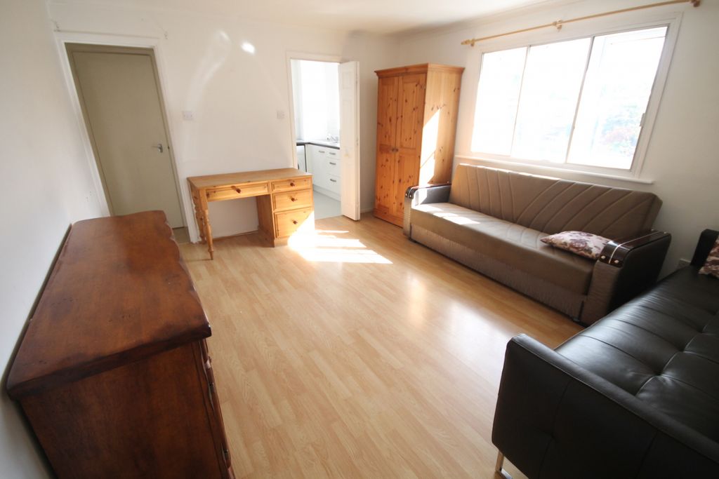 Property photo 2 of 5 Reception Room